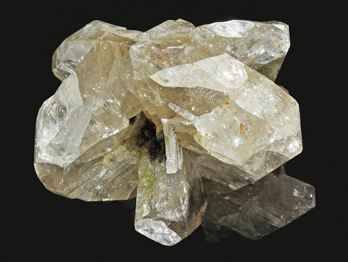 Complex twinned crystals of cerussite from Uitsab Mine, Namibia