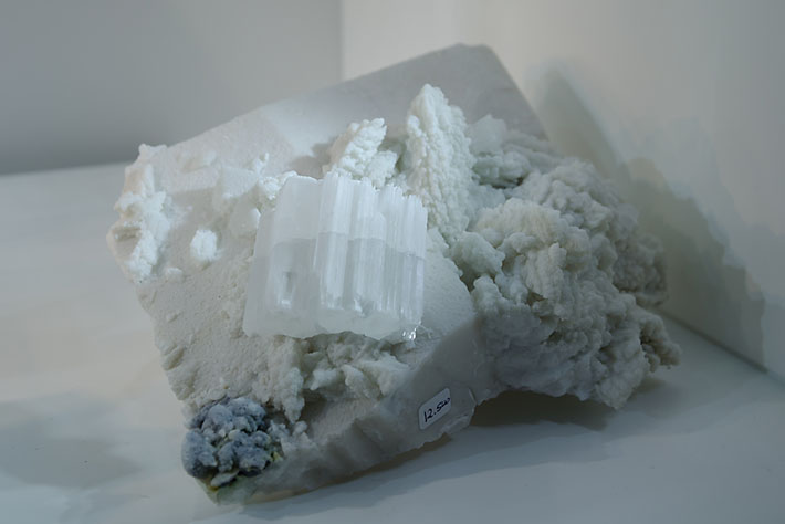 Beryllonite, K-feldspar and albite from Kunar, Afghanistan