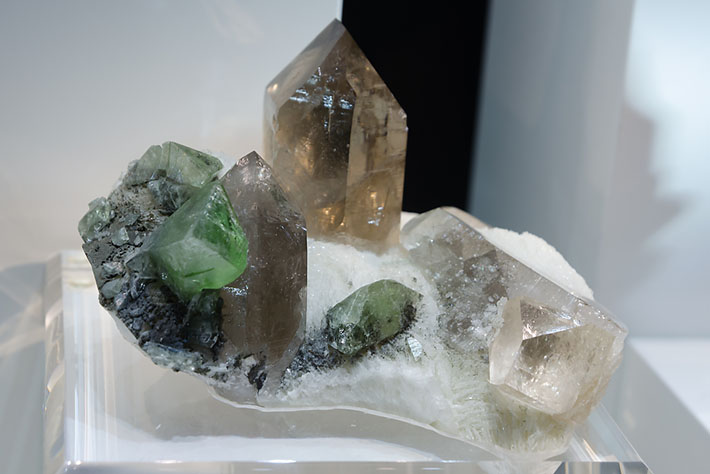 Feldspars, quartz, topaz and green herderite from Dassu, Pakistan