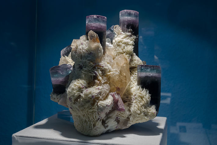 Zoned tourmaline from San Diego area, California, USA