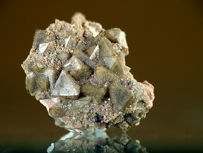 Cluster of scheelite crystals from Krupka, Czech Republic